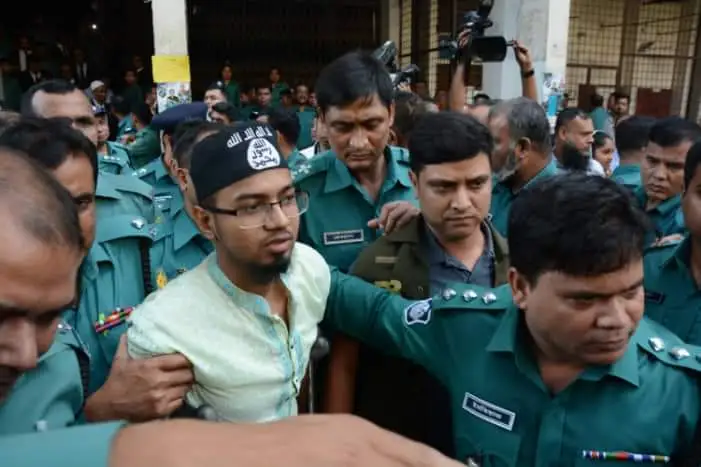 কারো গাফিলতিতে আসামীরা আইএসের টুপি পেয়েছে কিনা, খতিয়ে দেখবো: মনিরুল