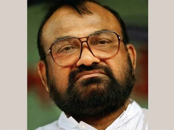 প্রাণহীন দেহে সেই দেশে ফিরলেন তিনি