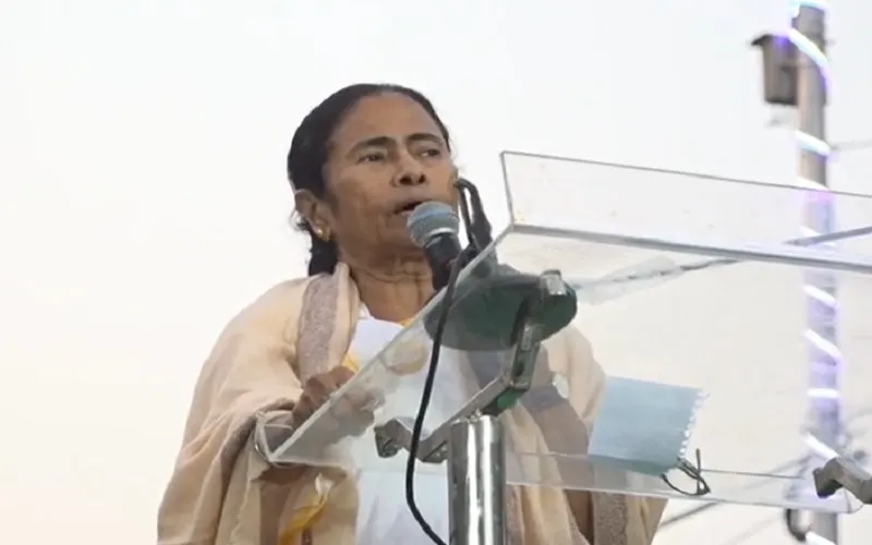 ভারতে এবার জাতিসংঘের অধীনে গণভোট চান মমতা