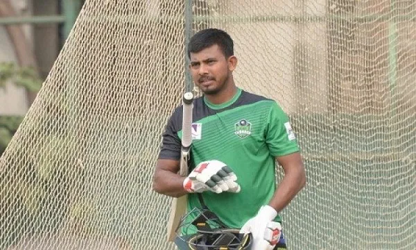 চোট পেয়ে মাঠের বাইরে মোসাদ্দেক