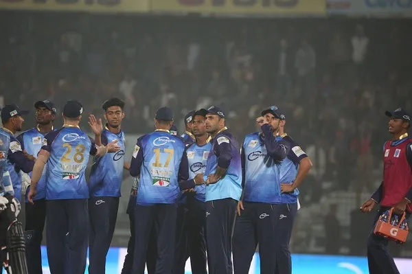 রংপুরও বাঁচিয়ে রাখলো শেষ চারের স্বপ্ন