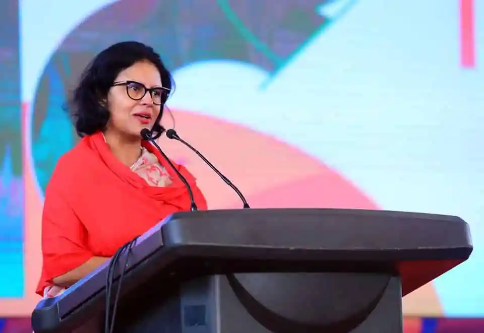 রুবানা হক বক্তৃতা দিচ্ছেন, পোশাক খাতে রপ্তানি আয় নিয়ে আলোচনা. Channel i News - চ্যানেল আই নিউজ