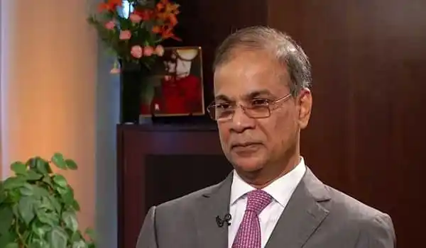 বাংলাদেশের একজন ব্যবসায়ী বা নেতা, পোর্ট্রেট ছবি, অফিস পরিবেশে. Channel i News - চ্যানেল আই নিউজ