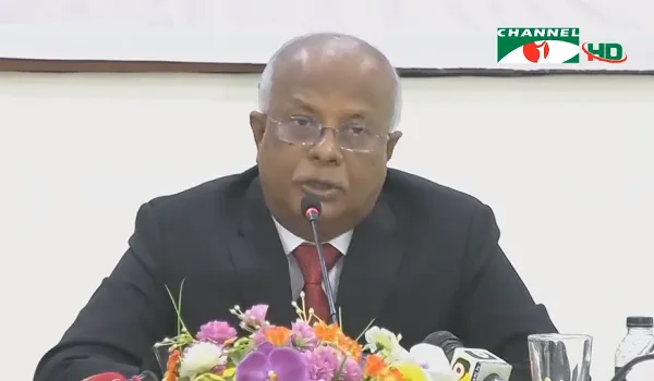 ‘দুদকের ভেতরে অনিয়ম-দুর্নীতি থাকলে সেটিও তুলে ধরুন’