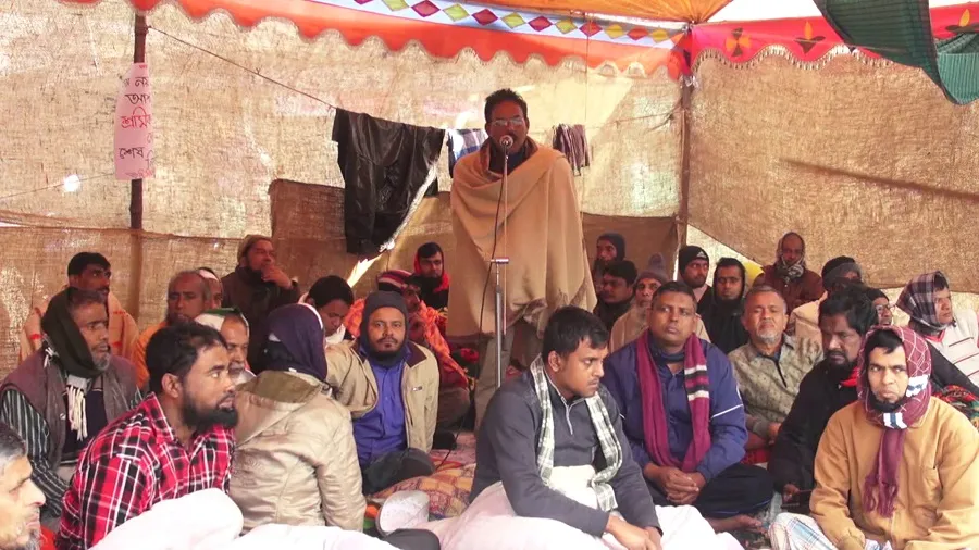 পাটকল শ্রমিকদের অব্যাহত অনশনে অসুস্থ হচ্ছেন অনেকে