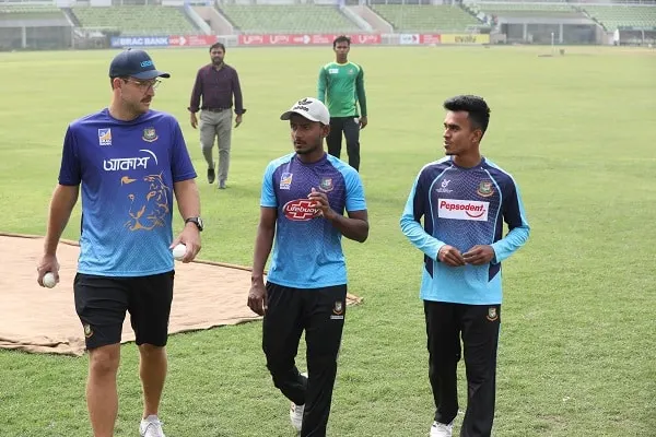 ভেট্টরির সংস্পর্শে হাসান মুরাদ