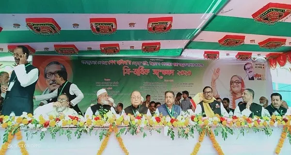 বাংলাদেশের রাজনৈতিক নেতারা এক অনুষ্ঠানে উপস্থিত, ফুলের সাজে সজ্জিত মঞ্চে. Channel i News - চ্যানেল আই নিউজ