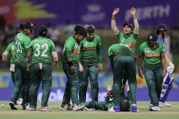 রানরেটের হিসাব মেলাতে পারল না বাংলাদেশ