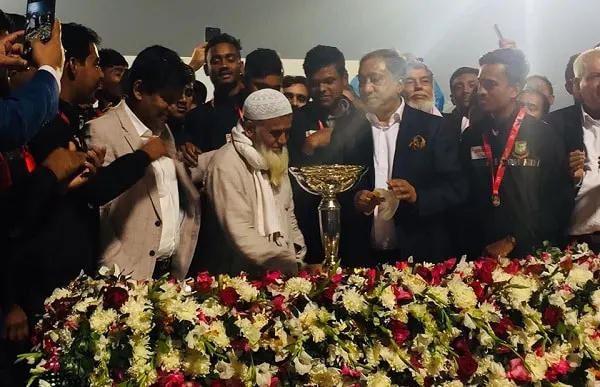 বিশ্বকাপের ট্রফি উদ্বোধন অনুষ্ঠানে উপস্থিত অতিথিরা. Channel i News - চ্যানেল আই নিউজ