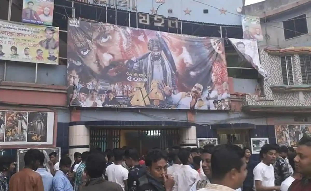 ‘দর্শক দেখছে বলেই দ্বিতীয় সপ্তাহে হল বাড়লো’