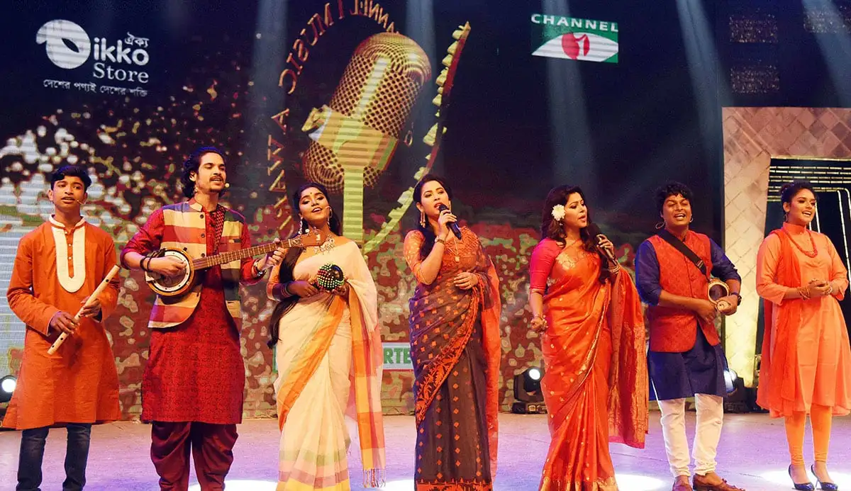 চ্যানেল আই অনলাইন এর অনুষ্ঠানে পুরস্কারপ্রাপ্ত শিল্পীরা. Channel i News - চ্যানেল আই নিউজ