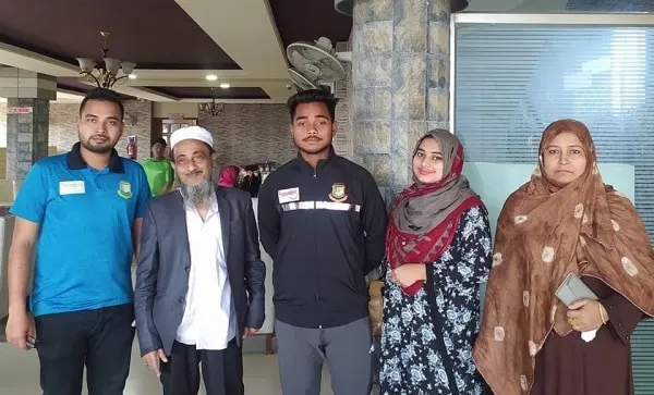 বাংলাদেশি ক্রিকেটাররা বিমানবন্দরে স্বাগত জানাচ্ছেন।. Channel i News - চ্যানেল আই নিউজ
