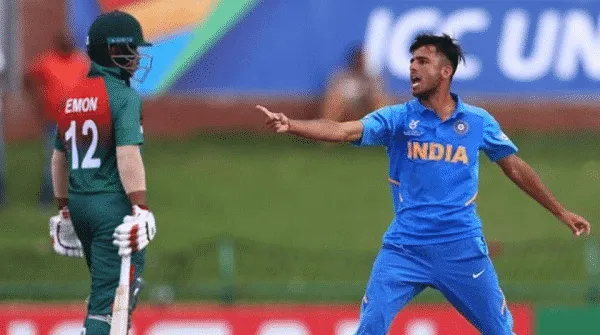 ভারতীয় ক্রিকেটার রোহিত শর্মা বিতর্কিত আচরণে ক্ষুব্ধ বাংলাদেশি ক্রিকেটার. Channel i News - চ্যানেল আই নিউজ