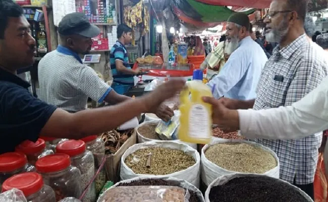 ঠাকুরগাঁওয়ে চালসহ নিত্যপণ্যের দাম বেড়েছে