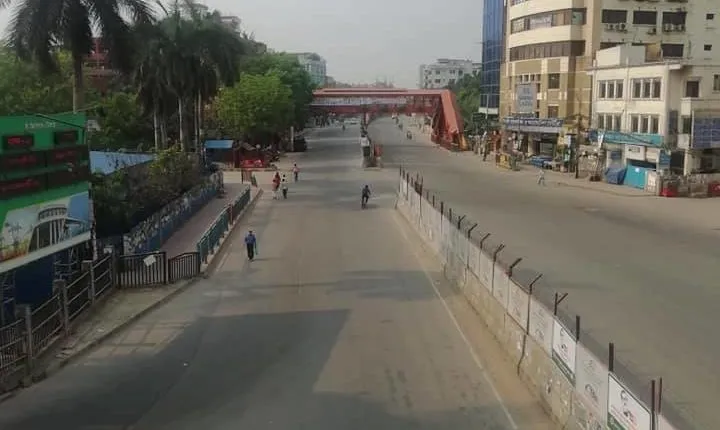 ঢাকা শহরে করোনাভাইরাস পরিস্থিতিতে জনসাধারণের চলাচল কম. Channel i News - চ্যানেল আই নিউজ