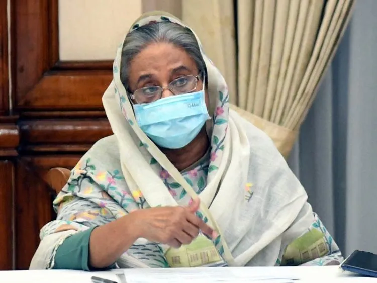 জনপ্রতিনিধি মাস্ক পরা, জনগণের সাথে সংযোগের জন্য প্রস্তুত. Channel i News - চ্যানেল আই নিউজ