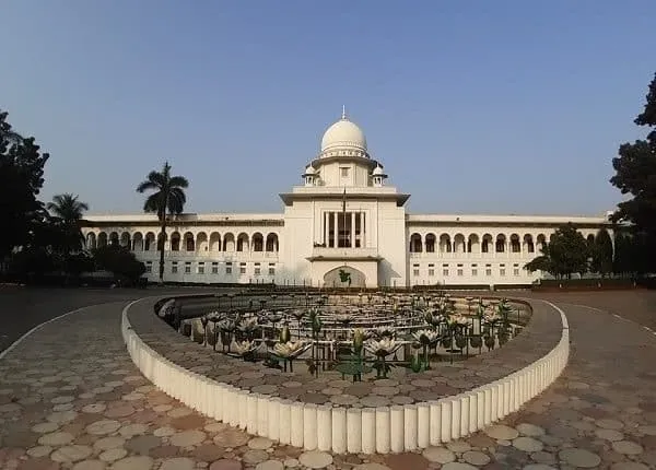 রাতে হাইকোর্ট আদেশ দিলো, শিশুরা অভিভাবকের কাছে ফিরলো
