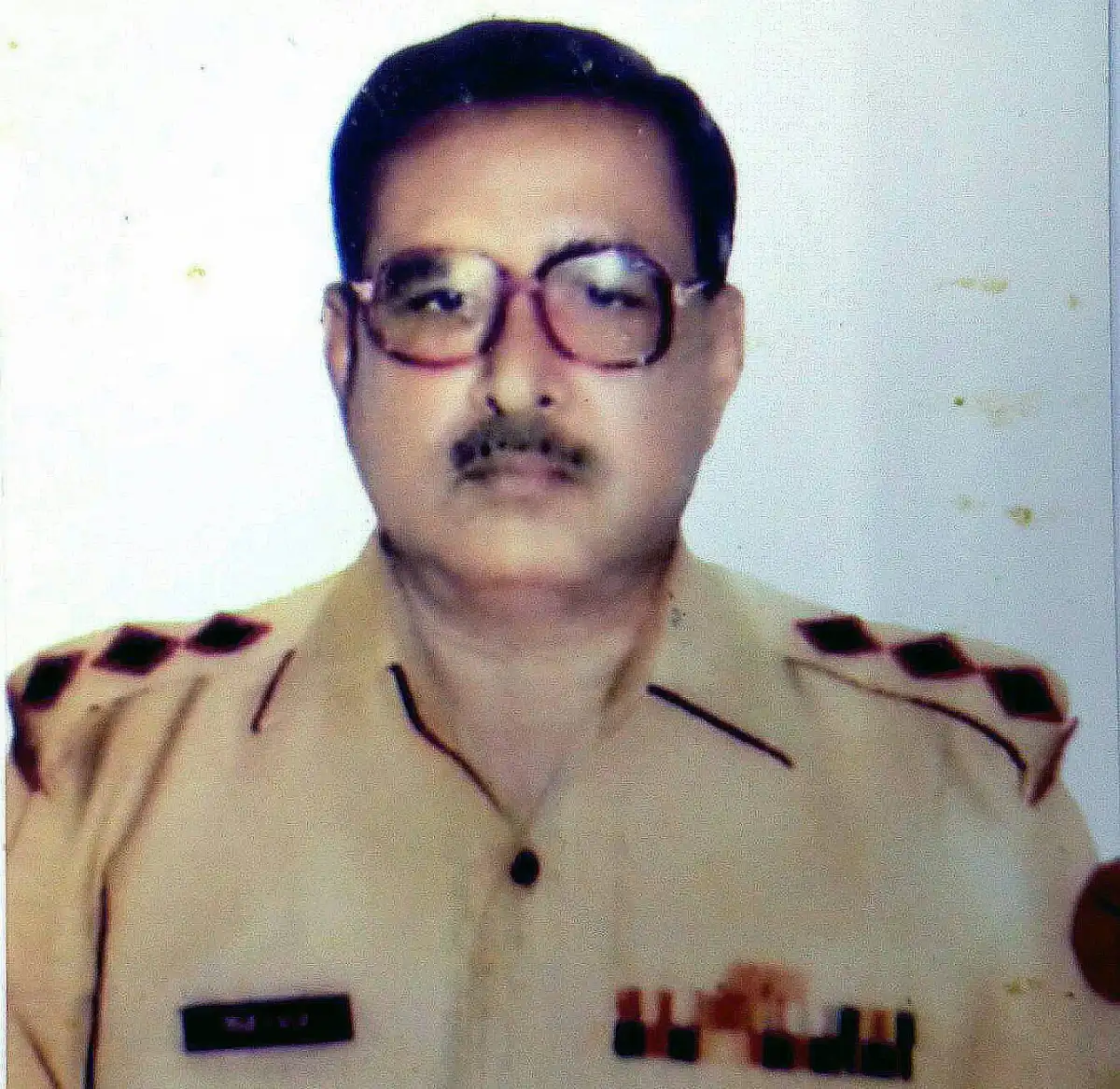 বীর মুক্তিযোদ্ধা গোলাম সরওয়ার, বাংলাদেশি পুলিশ কর্মকর্তা. Channel i News - চ্যানেল আই নিউজ