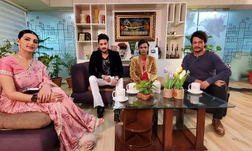 চ্যানেল আই অনলাইন এর অতিথি ও উপস্থাপকের সাক্ষাৎকারের ছবি. Channel i News - চ্যানেল আই নিউজ