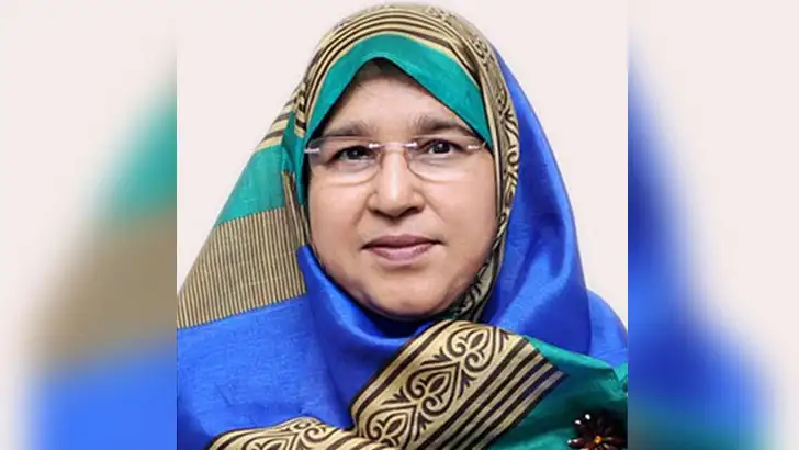 তথ্য সচিব কামরুন নাহার করোনায় আক্রান্ত, স্বাস্থ্য পরীক্ষার জন্য হাসপাতালে যান. Channel i News - চ্যানেল আই নিউজ