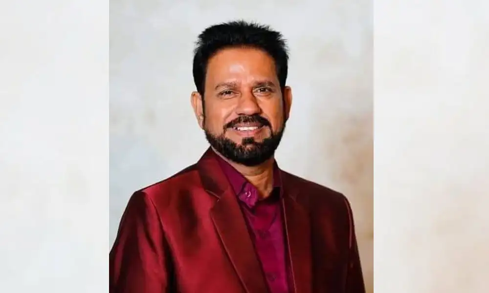 প্রযোজক করোনায় আক্রান্ত হয়ে মৃত্যুর পরে ছবি তোলা. Channel i News - চ্যানেল আই নিউজ