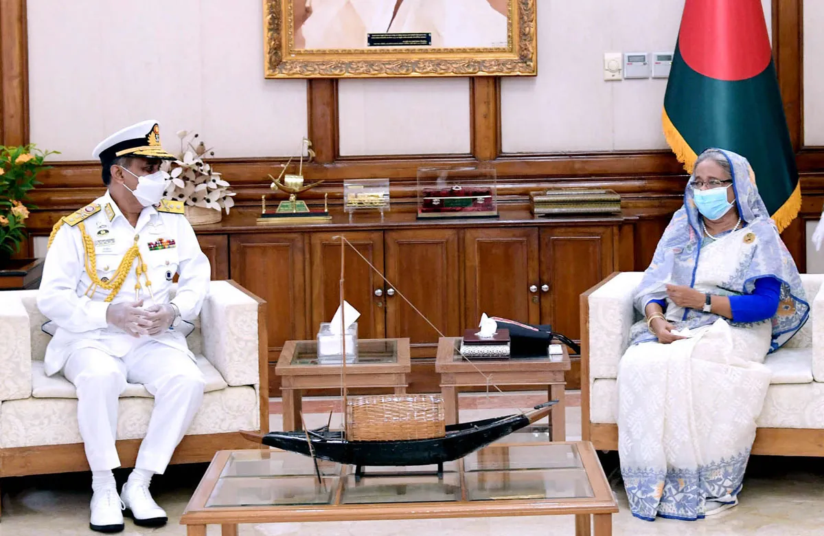 ভাইস এডমিরাল এম শাহীন ইকবাল নবনিযুক্ত নৌবাহিনী প্রধানের সাথে সাক্ষাৎ. Channel i News - চ্যানেল আই নিউজ