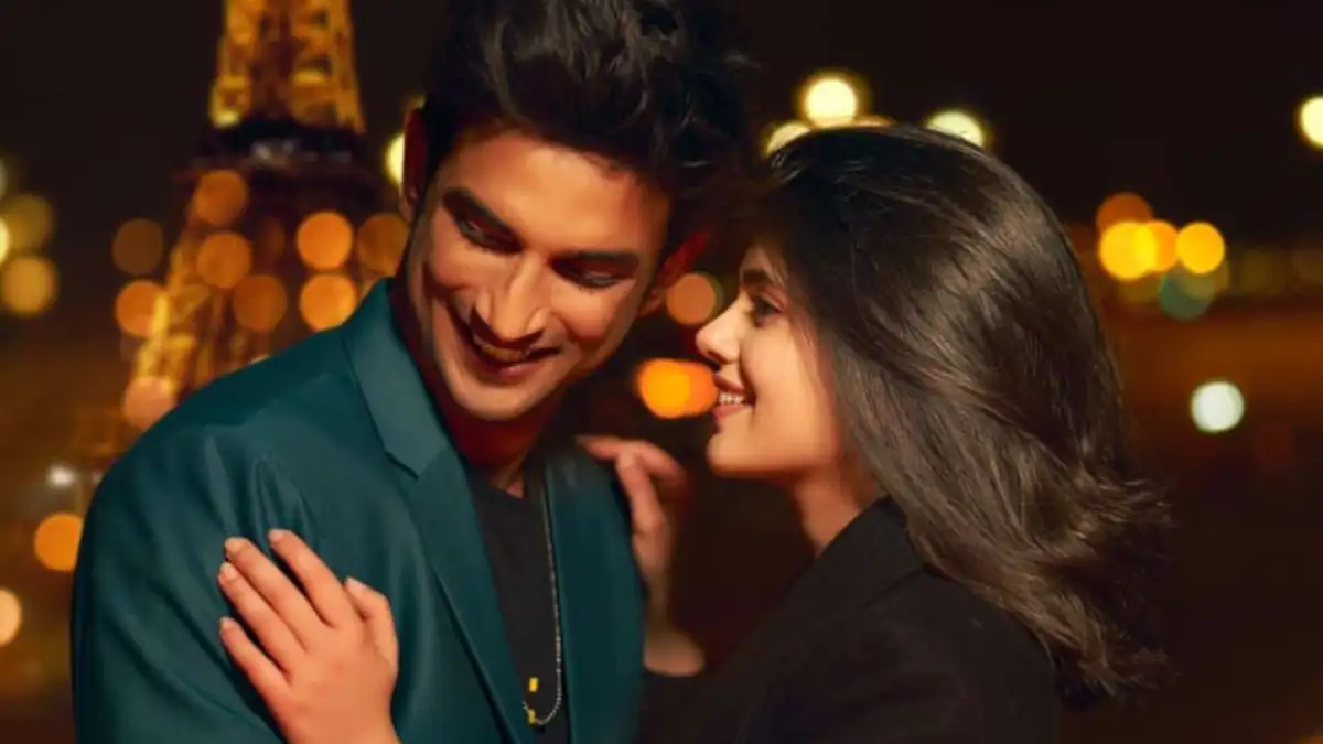 সুশান্তের শেষ ছবি দেখছেন দুইজন প্রেমিক-প্রেমিকা. Channel i News - চ্যানেল আই নিউজ