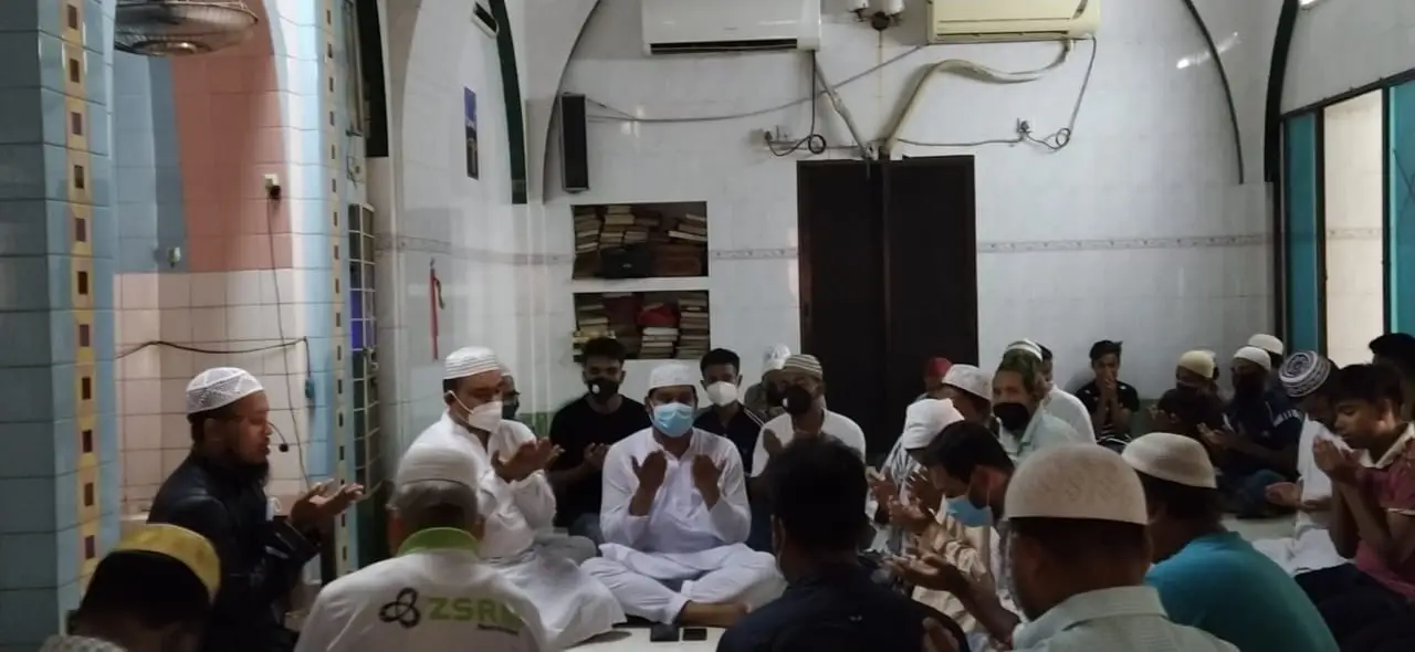 শেখ হাসিনার কারাবন্দী দিবসে যুবলীগের খাবার ও বস্ত্র বিতরণ. Channel i News - চ্যানেল আই নিউজ