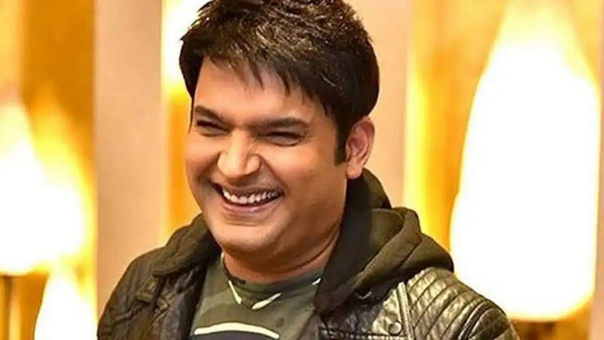 বাংলাদেশের একজন সংবাদ প্রতিবেদকের হাসিমুখের ছবি. Channel i News - চ্যানেল আই নিউজ
