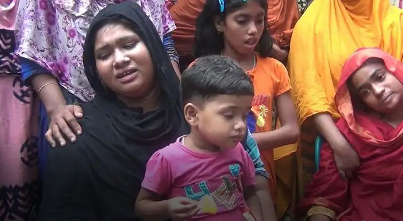 লেবাননে নিহত মাদারীপুরের যুবকের পরিবারের শোক প্রকাশ. Channel i News - চ্যানেল আই নিউজ