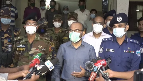 সিনহা হত্যাকাণ্ডের তদন্ত প্রতিবেদন নিয়ে সাংবাদিকদের প্রশ্নের উত্তর দেন পুলিশ কর্মকর্তারা. Channel i News - চ্যানেল আই নিউজ