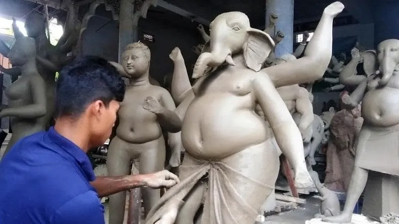 চাঁদপুরে দুর্গাপূজার জন্য মূর্তি তৈরির প্রস্তুতি চলছে. Channel i News - চ্যানেল আই নিউজ