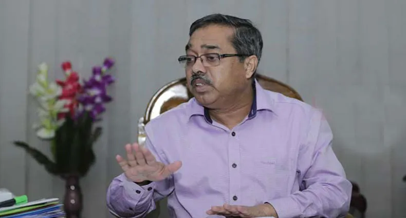 সচিব মিড ডে মিলের প্রশিক্ষণ নিয়ে আলোচনা করছেন. Channel i News - চ্যানেল আই নিউজ