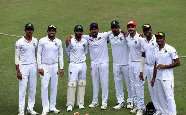 প্রাইভেটকার ও ট্রেনের সংঘর্ষের দৃশ্য, আহত ও প্রত্যক্ষদর্শীরা. Channel i News - চ্যানেল আই নিউজ