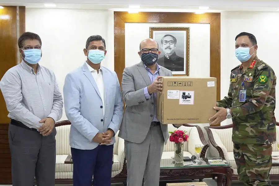 বিকাশ থেকে সিএমএইচ-কে ১০টি ভেন্টিলেটর প্রদান, ছবি. Channel i News - চ্যানেল আই নিউজ