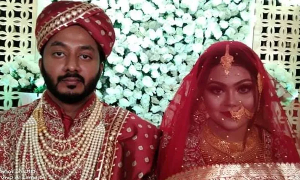 বিবাহের অনুষ্ঠানে দম্পতি পরিপাটি পোশাকে. Channel i News - চ্যানেল আই নিউজ