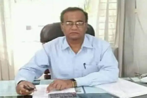 কৃষি সম্প্রসারণ অধিদপ্তরের উপ-পরিচালক করোনায় আক্রান্ত হয়ে মারা গেছেন. Channel i News - চ্যানেল আই নিউজ
