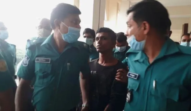 আসামি মজনুর সঙ্গে পুলিশ ও ছাত্রের আলোচনা, ধর্ষণ মামলার তদন্ত চলমান. Channel i News - চ্যানেল আই নিউজ