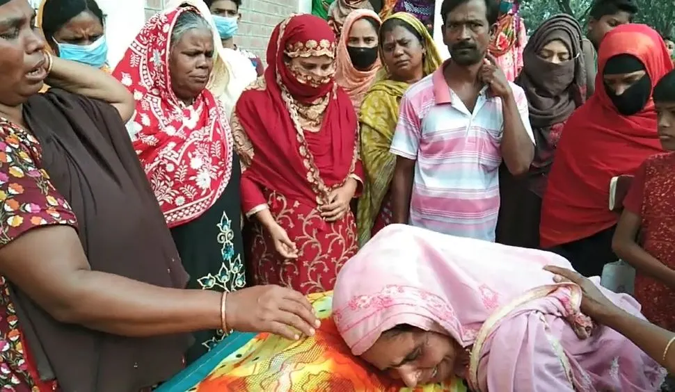 শিশু মৃত্যুর অভিযোগে নাটোরে শোকপ্রকাশ ও প্রতিবাদ. Channel i News - চ্যানেল আই নিউজ