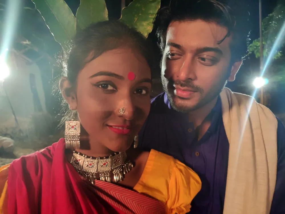 দিলারা সাঁওতাল নারীর চরিত্রে, নাটকের দৃশ্য. Channel i News - চ্যানেল আই নিউজ
