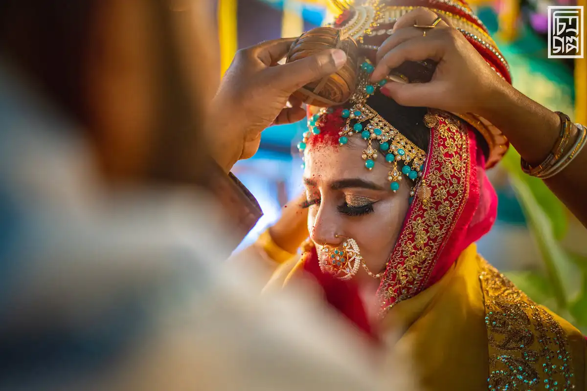 অপরিণত বিয়ের অনুষ্ঠানে কনের সাজসজ্জা ও অলংকার. Channel i News - চ্যানেল আই নিউজ
