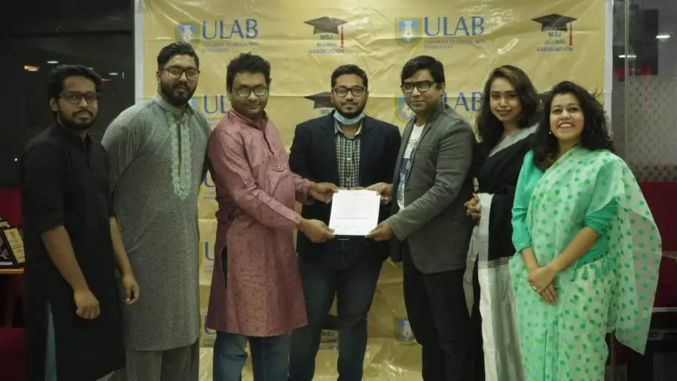 ইউল্যাব এমএসজে অ্যালামনাই এর দায়িত্ব গ্রহণের ছবি. Channel i News - চ্যানেল আই নিউজ