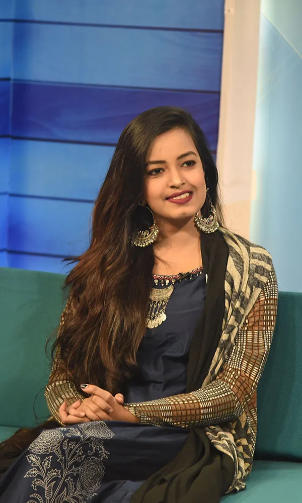 সিনেমায় অংকনের ফোক গান, সুন্দর হাসি ও পোশাকের ছবি. Channel i News - চ্যানেল আই নিউজ