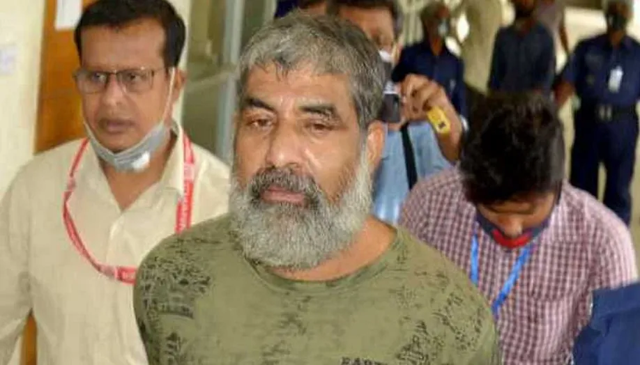 মুক্ত ফটোসাংবাদিক কাজল বাসায় ফিরেছেন, ছবি তোলা।. Channel i News - চ্যানেল আই নিউজ