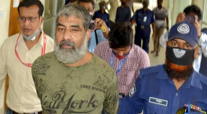 ফটোসাংবাদিক কাজলের জামিন, মুক্তিতে বাধা নেই, পুলিশ escorting him in court. Channel i News - চ্যানেল আই নিউজ