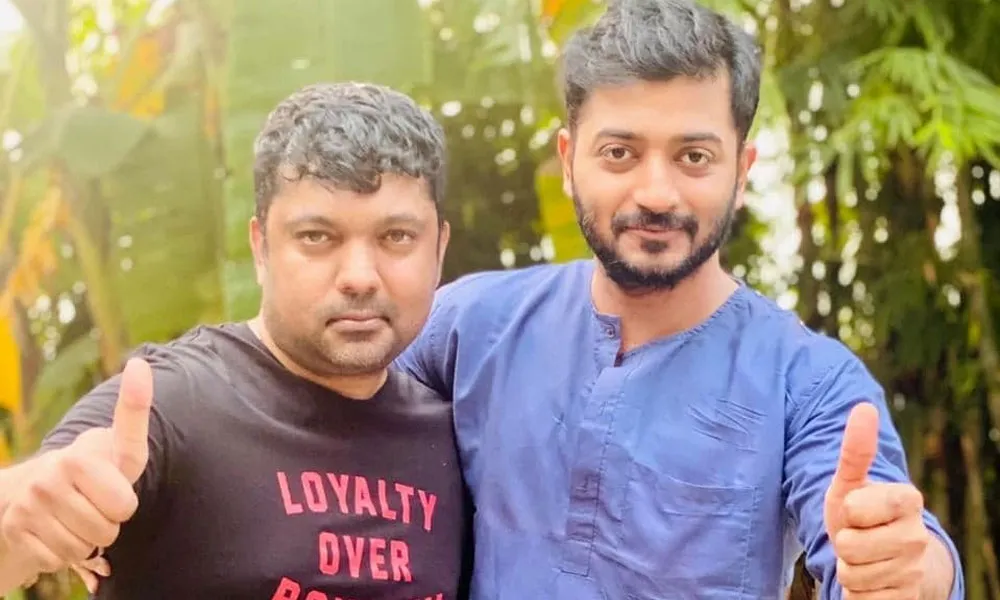 বাপ্পী চৌধুরী ও অন্য ব্যক্তি জয় শোতে উপস্থিত. Channel i News - চ্যানেল আই নিউজ