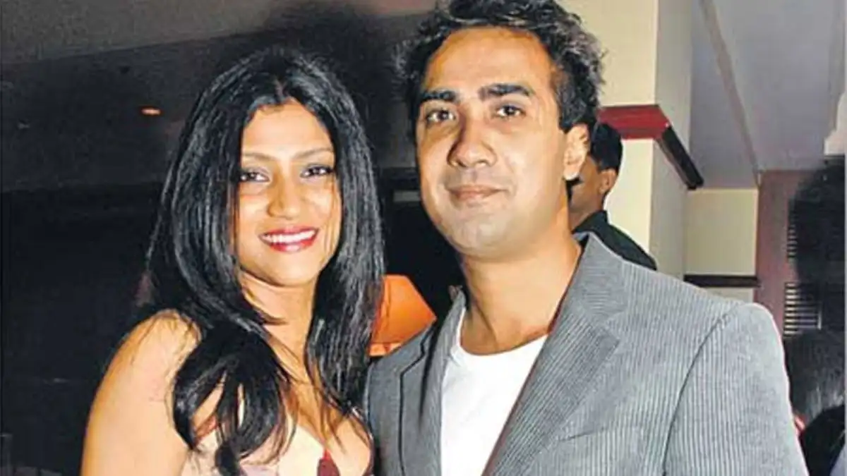 বলিউডের এই জুটি সম্পর্কে বিস্তারিত তথ্য জানা যায়নি. Channel i News - চ্যানেল আই নিউজ