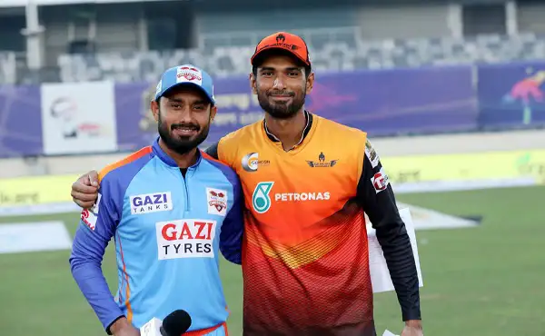 বাংলাদেশ ও ভারত ক্রিকেটাররা মাঠে হাসিমুখে একসাথে. Channel i News - চ্যানেল আই নিউজ