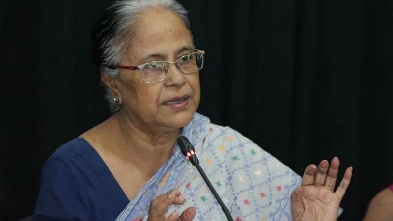 নারীনেত্রী আয়শা খানমের জানাজা চলাকালে উপস্থিত নেতৃবৃন্দ. Channel i News - চ্যানেল আই নিউজ