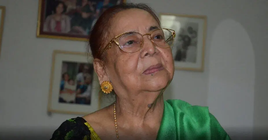 প্রখ্যাত কথাসাহিত্যিক রাবেয়া খাতুনের ছবি, স্মৃতিচারণ ও শ্রদ্ধা জানানো হচ্ছে. Channel i News - চ্যানেল আই নিউজ
